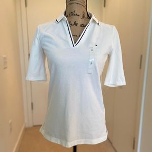 NWT: TOMMY HILFIGER BUTTONLESS POLO